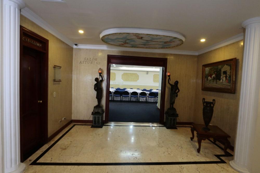 Hotel Castilla Real Pereira Exterior photo