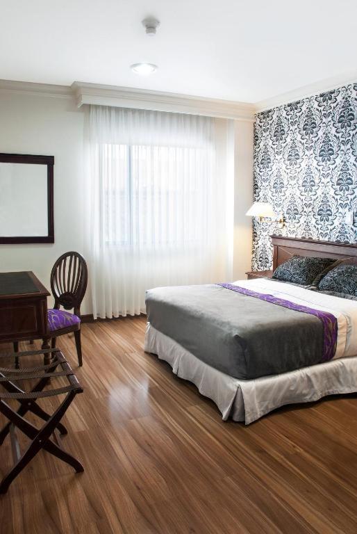 Hotel Castilla Real Pereira Exterior photo