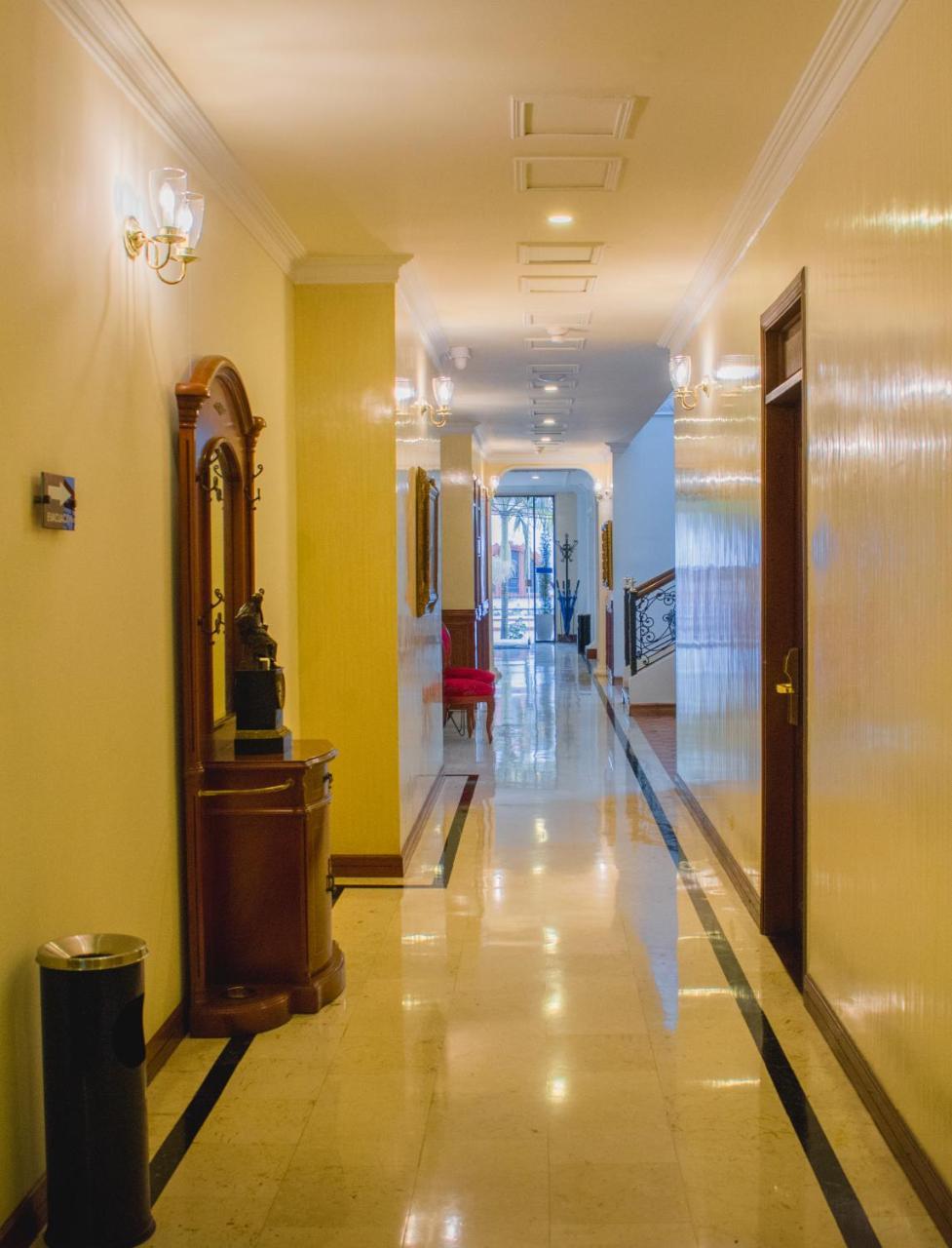 Hotel Castilla Real Pereira Exterior photo